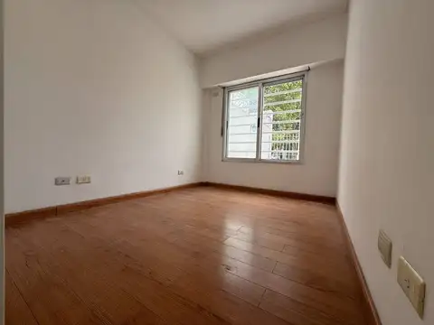 Depto Tipo Casa en Alquiler de 1 dormitorio