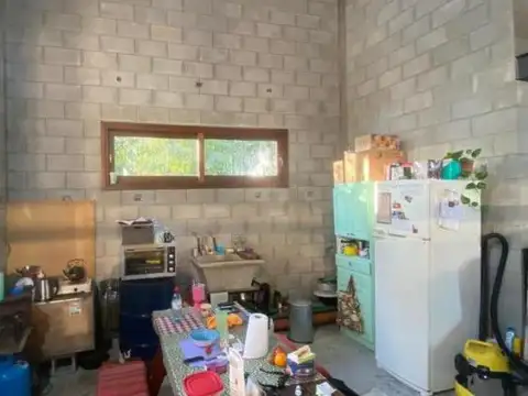Casa 2 ambientes con 1 baño