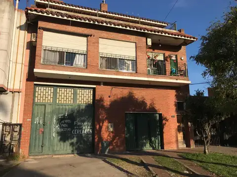 Av. Carlos Pellegrini 3.018 entre Av. Calchaqui y