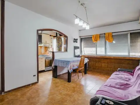 VENTA LUGANO DEPTO 3 AMBIENTES LUMINOSOS