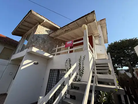 Depto Tipo Casa en Venta de 4 ambientes
