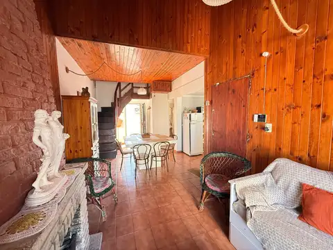 Depto Tipo Casa en Venta con 1 cocheras