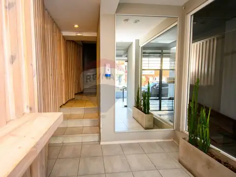 Monoambiente con cochera