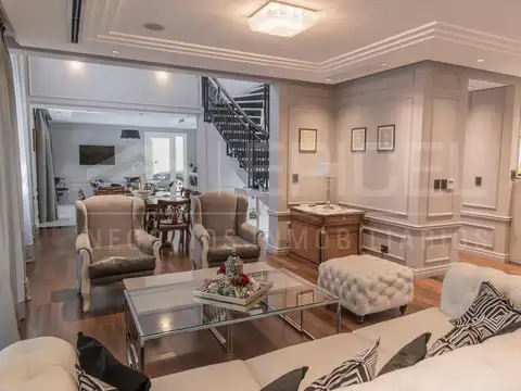 Casa premium en doble lote - St.Thomas Este-Canning