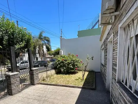 Depto Tipo Casa en Venta de 2 ambientes