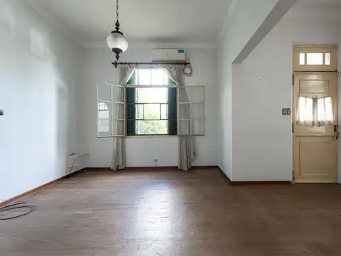 Venta Casa Estilo Inglés 5 Amb con Jardín Caseros
