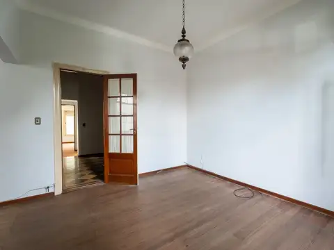 Casa en Venta en Caseros, USD 179.000