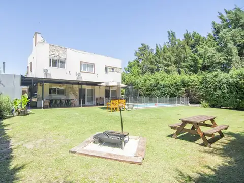 Av. Italia 5000, Piso 0