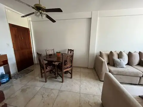 Departamento 5 ambientes con 2 baños