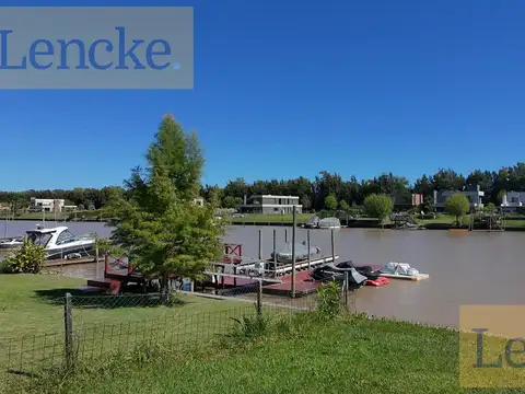 Terreno al rio con amarra en venta, barrio San Juan, venta