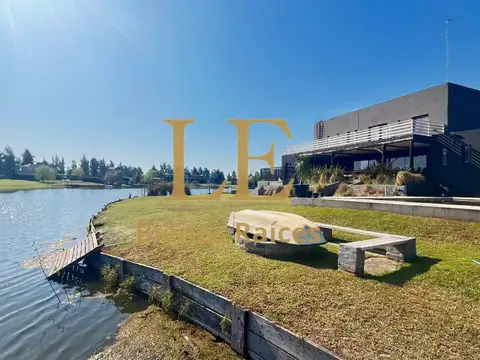 Venta Casa en El Cazal - A la laguna