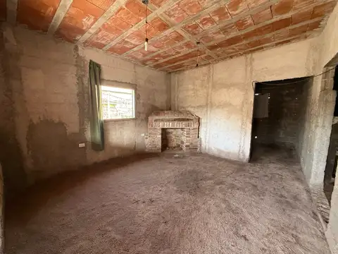 Casa con escritura en venta - Anjullon