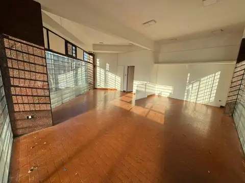 Local en Alquiler en Campana, $ 1.200.000