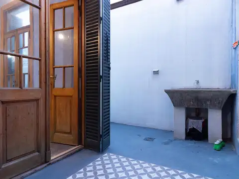 Depto Tipo Casa en Venta con 1 cocheras