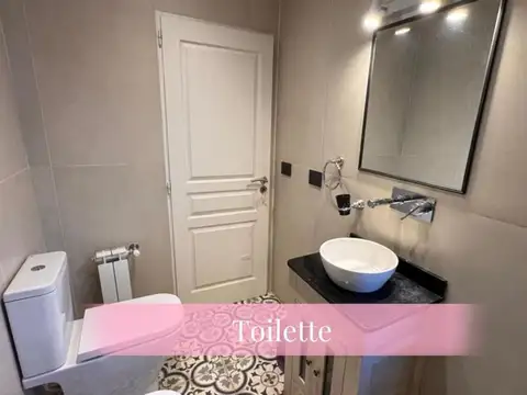 Casa en Alquiler con 2 cocheras