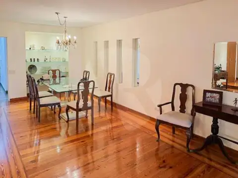 Departamento 7 ambientes con 4 baños