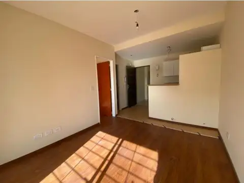 Departamento en Alquiler con 8 cocheras