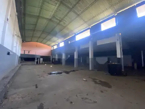 Galpon en Venta 20  mts Frente