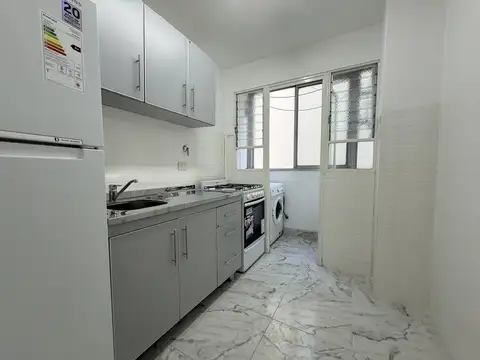 Venta Departamento 3 ambientes luminoso, remodelado