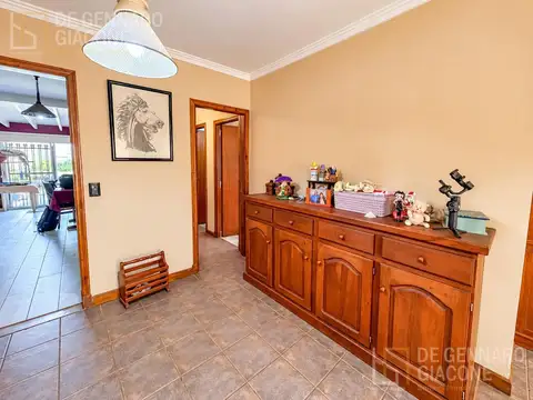 Casa 4 ambientes con 1 baño