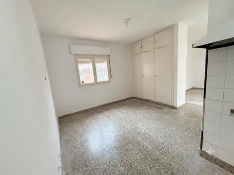 Departamento 7 ambientes con 1 baño