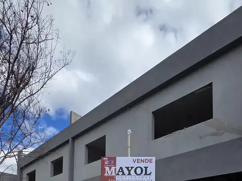 DUPLEX A ESTRENAR 3 AMBIENTES CON COCHERA Y TERRAZA CARAPACHAY