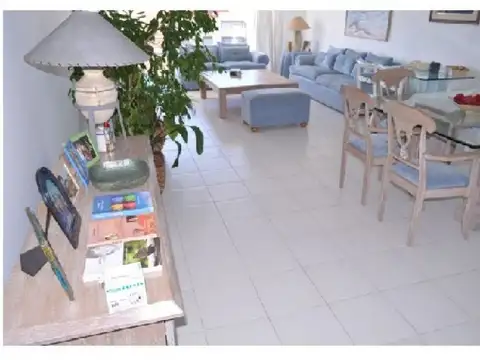 Rambla Lorenzo Batlle Pacheco 100