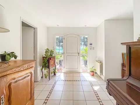 Casa en Venta en Joaquin Gorina, USD 420.000