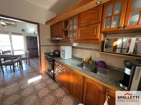 Depto Tipo Casa en Venta con 1 cocheras