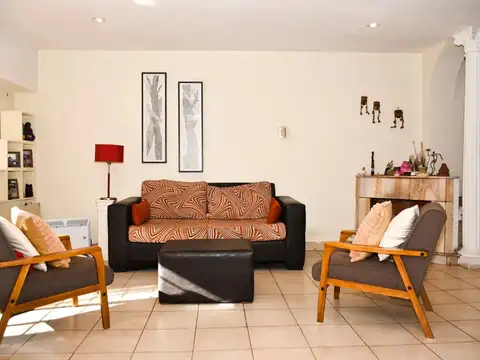 Avenida Escalada 200