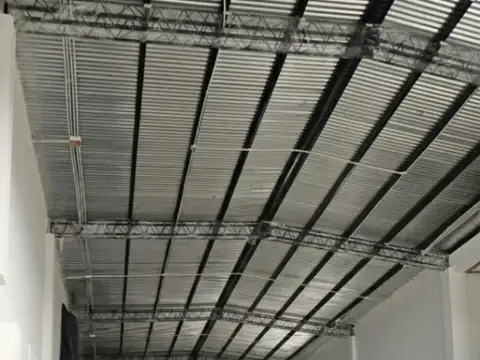 Galpon en Alquiler A Estrenar