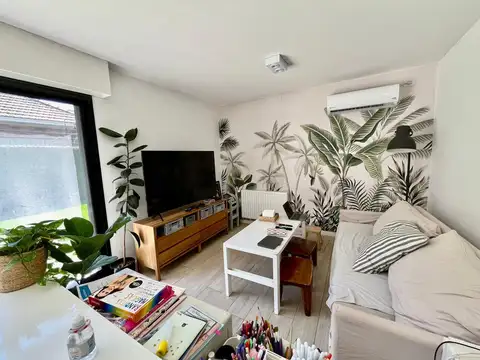 Casa en Alquiler con 1 cochera