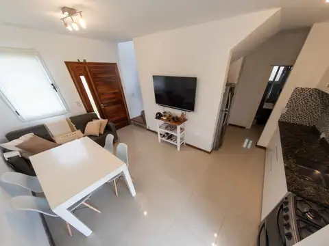 ALQUILER CASA 4 AMB EN  LAGUNA AZUL EZEIZA