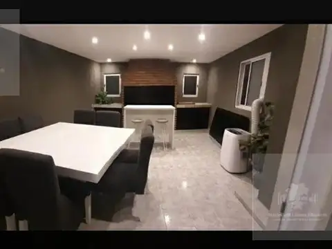Depto Tipo Casa en Venta de 5 ambientes