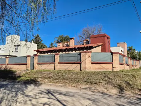 Casa en venta 3 dor 3 baños Villa Rivera Indarte