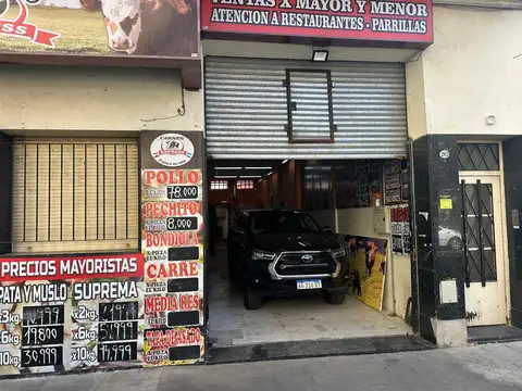 Local Frente c Entrada Garage y Oficina- SIN Expensas- 142m2 totales- Cerca AV Garay/Chiclana/Boedo y 5cdas Subte H