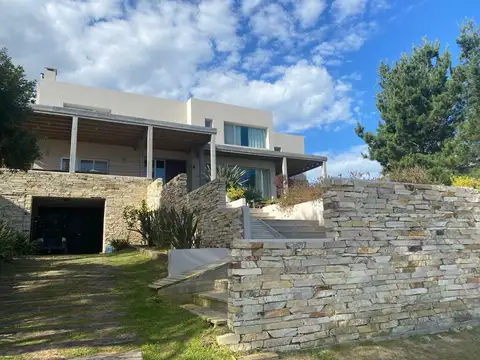 Casa estilo minimalista en Costa Esmeralda