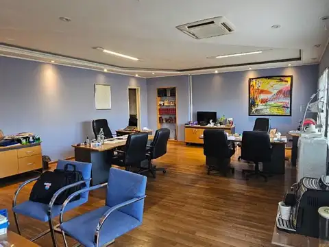 V. LYNCH - GALPÓN CORPORATIVO 1360 m2 Z/IND.TEC