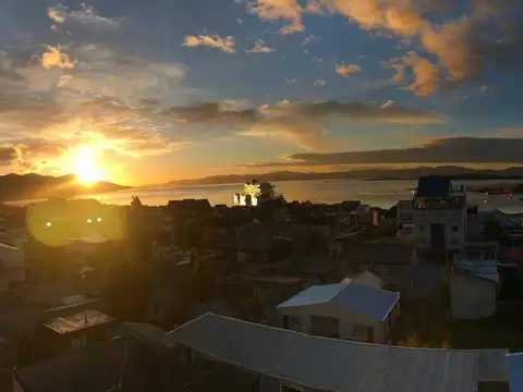 Dúplex en zona céntrica con excelente vista y muy luminoso