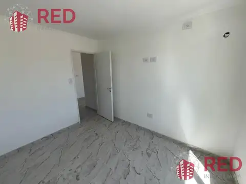 Casa 6 ambientes con 2 baños