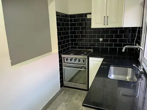 Avenida Presidente Arturo Illia 8790