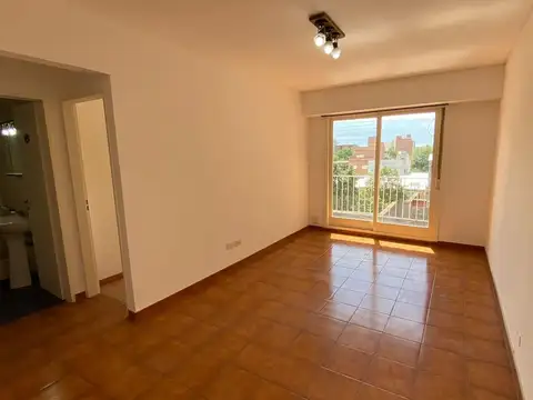 Departamento 2 ambientes cochera Castelar venta financiacion