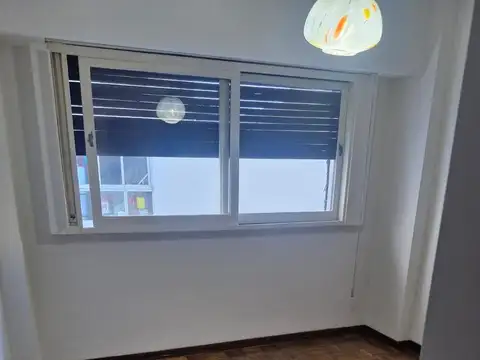 Departamento en Alquiler de 2 Ambientes en Olivos