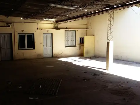 Galpon en Alquiler en Moron, $ 850.000