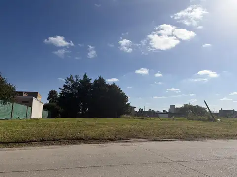 Avenida Acequias del Aire  al 1000
