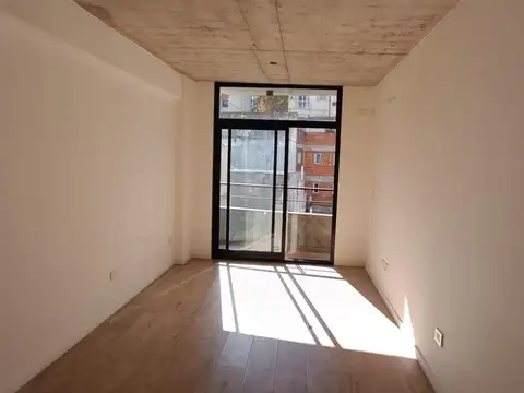 VENTA DE MONOAMBIENTE CON BALCÓN PARA VIVIR O INVERSIÓN EN E