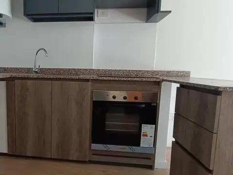 VENTA DE MONOAMBIENTE CON BALCÓN PARA VIVIR O INVERSIÓN EN E