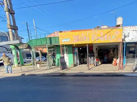 Casa 5 ambientes con 7 baños