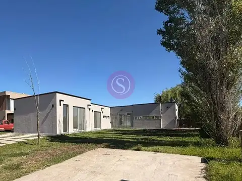 Casa en Venta, Barrio San Sebastián, Escobar 100