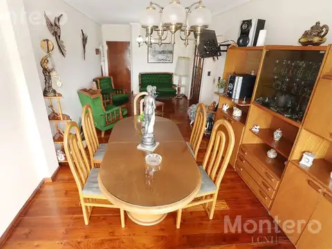 Departamento 4 ambientes con 2 baños